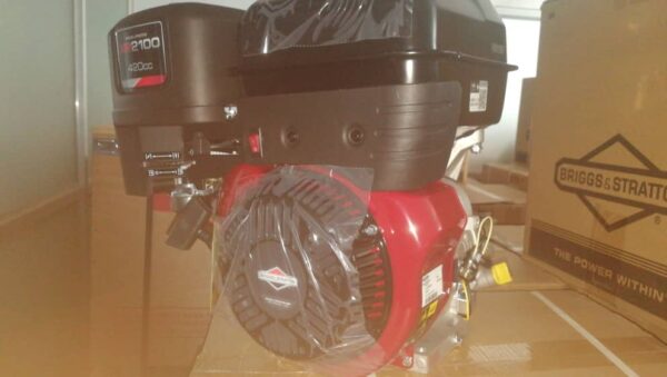 Briggs and Stratton Pully Engine XR2100